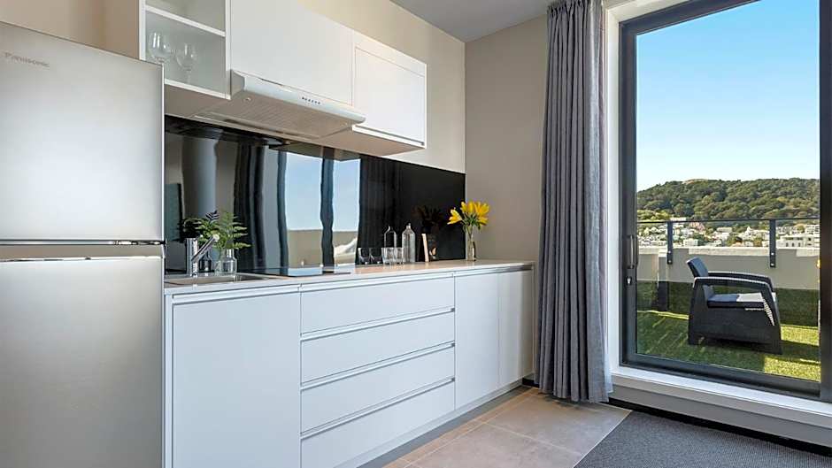 Oaks Wellington Hotel