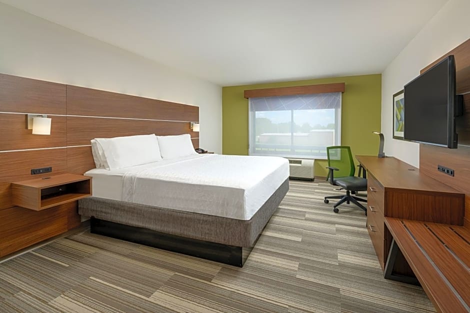 Holiday Inn Express - Tullahoma