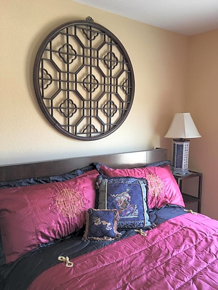 Attwood House Bed and Breakfast near Manhattan, KS