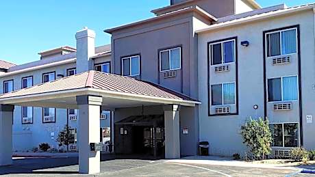 Studio 6 Suites Hesperia, CA West Main Street I 15