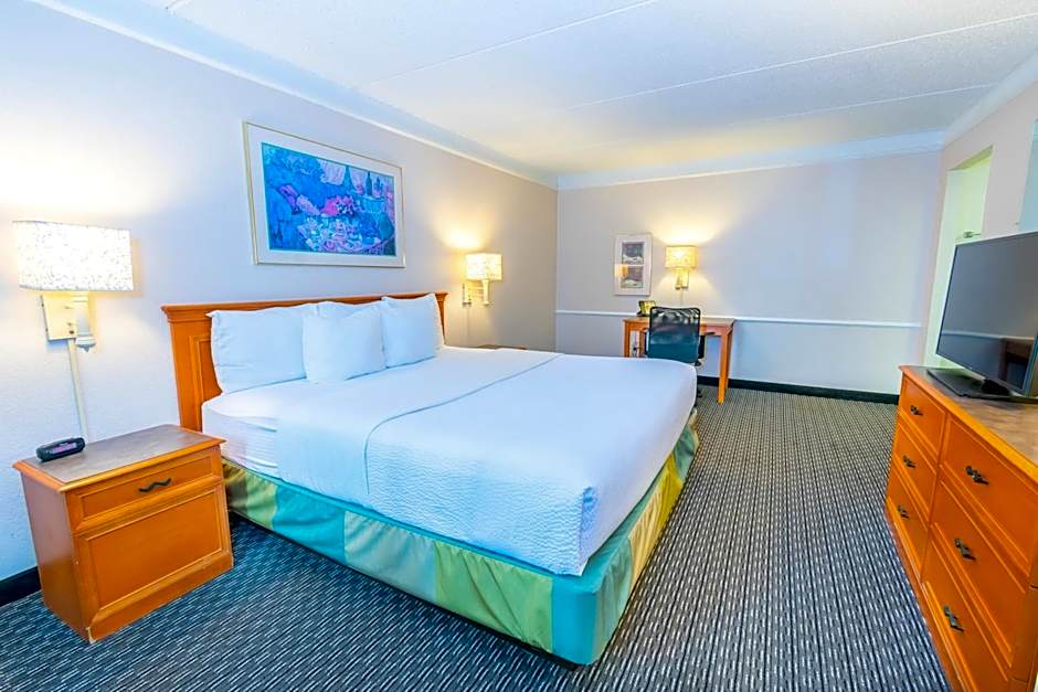 La Quinta Inn & Suites by Wyndham Clute Lake Jackson