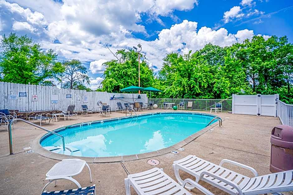 Hotel O Eureka Springs - Christ of Ozark Area