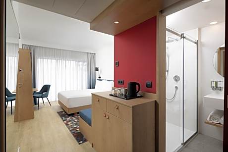 Queen Room with Sofa Bed