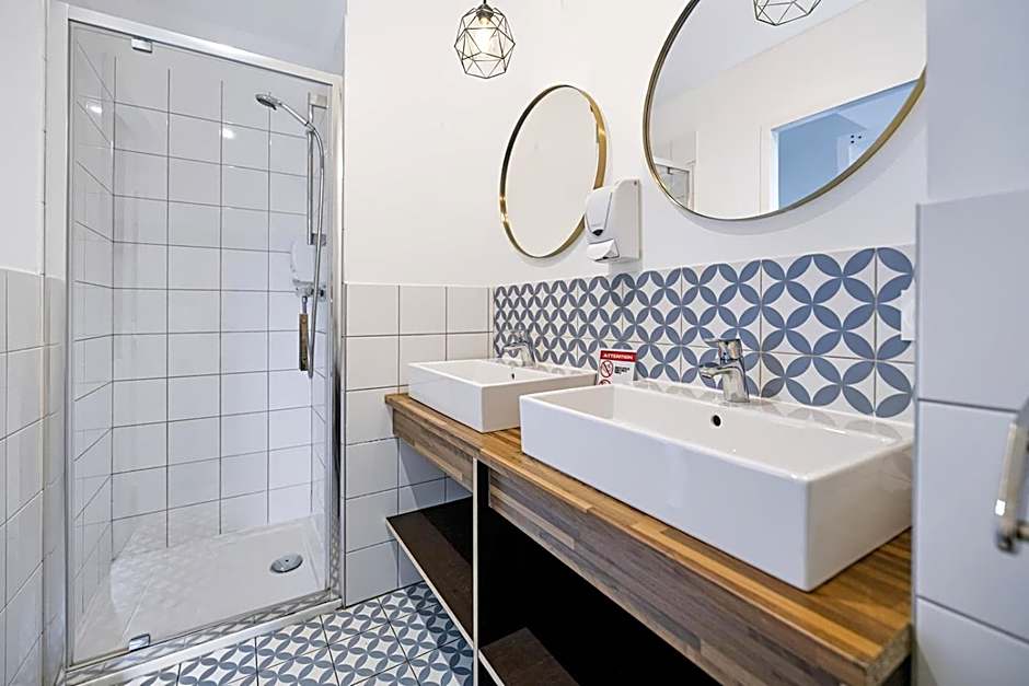 Le Couvent - Hostel