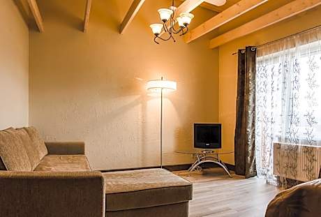 Suite with Garden View