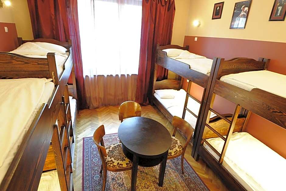 Hostel Deco