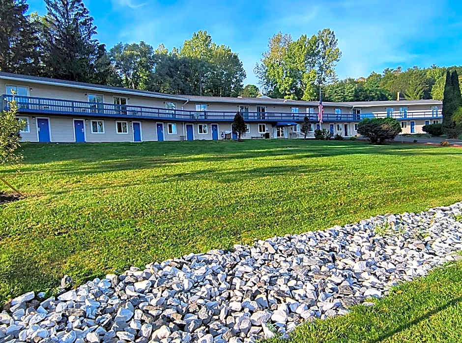 Econo Lodge Lee - Great Barrington