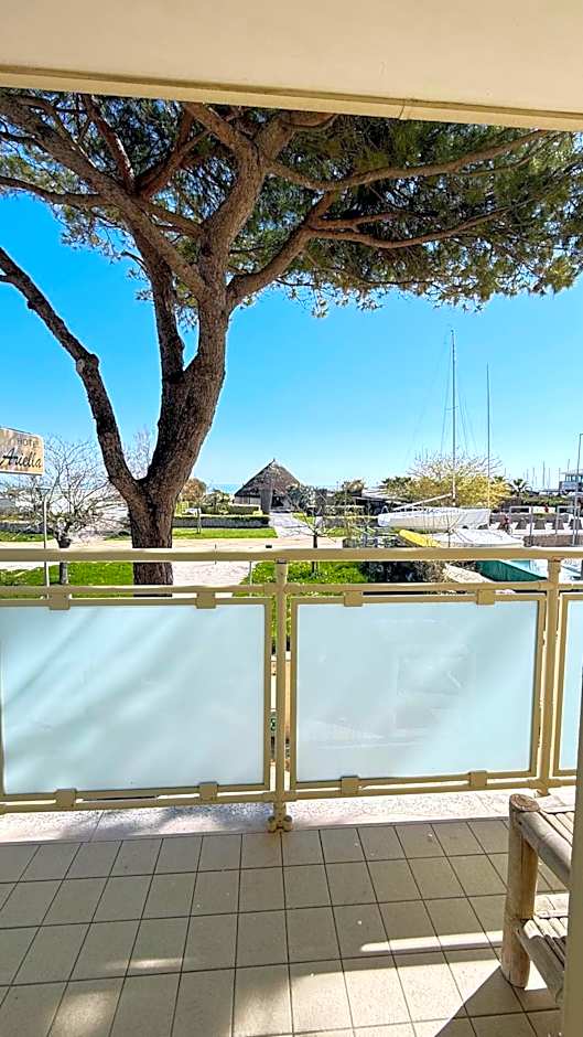 Hotel Ariella