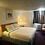 Tacoma Port Inn Fife I-5