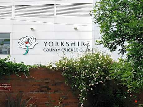 Standard Single Shared Bathroom