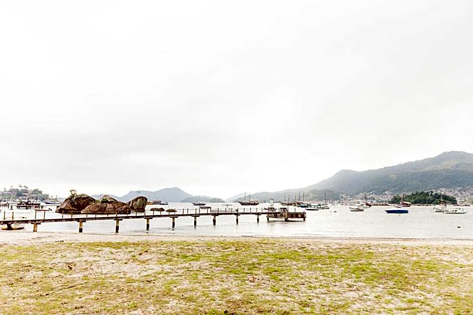 Apto a 800m da Praia do Jardim em Angra dos Reis