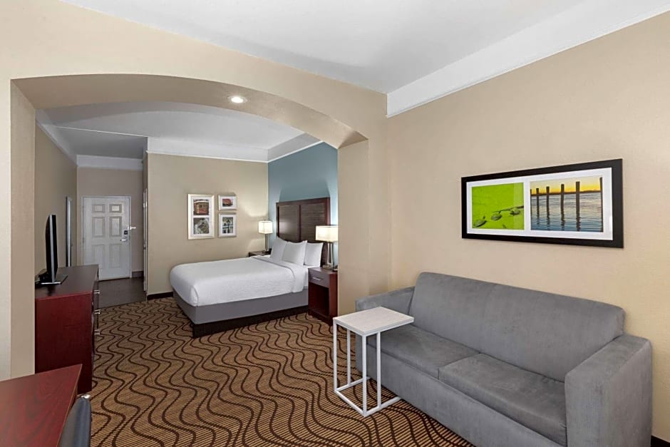 La Quinta Inn & Suites by Wyndham Houma