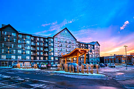 Sandman Signature Ottawa Airport Hotel