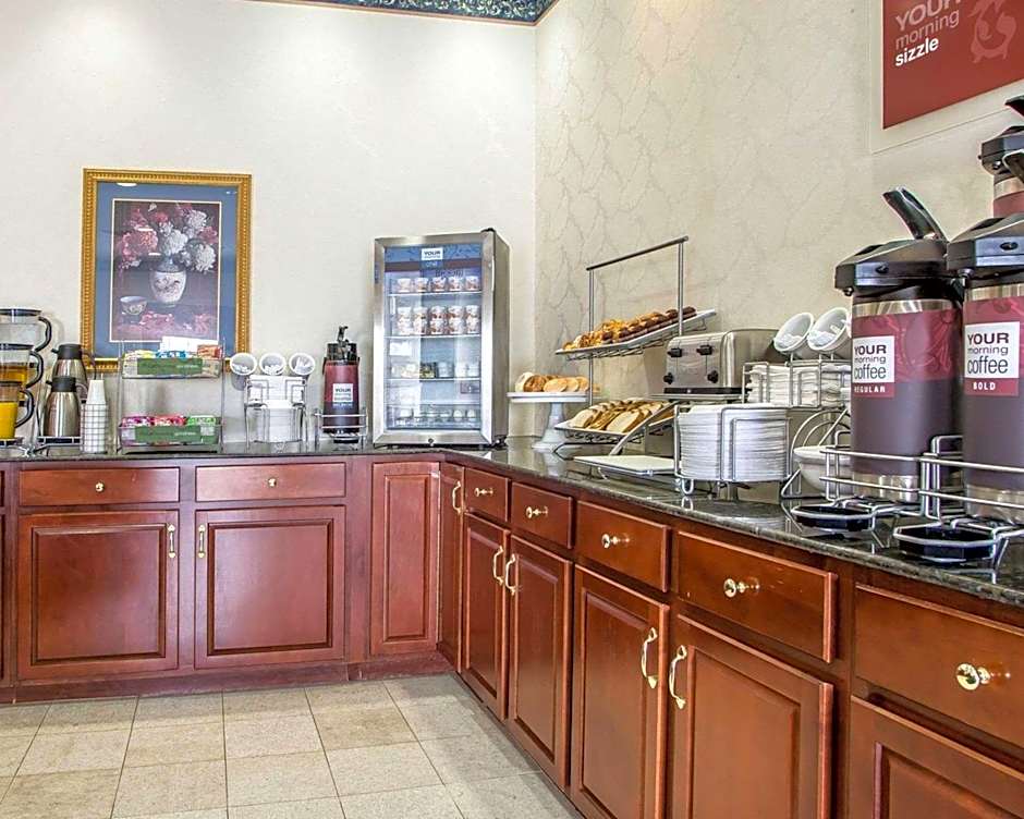 Comfort Suites - Jefferson City