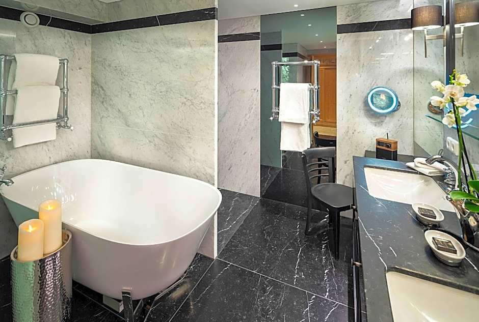 die Krone von Lech - Romantikhotel - Luxushotel in bester Lage