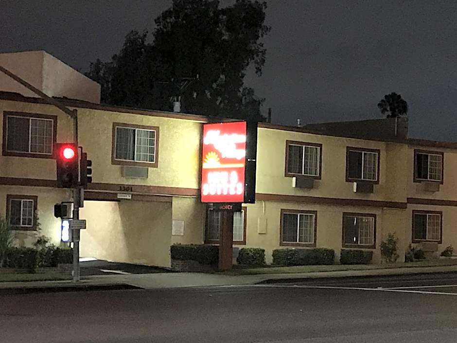 Manhattan Inn & Suites