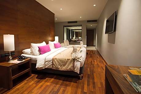 Super Deluxe Double Room