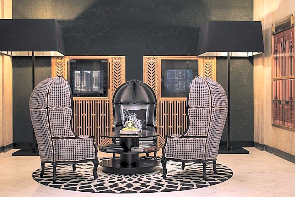 Renaissance by Marriott Cincinnati Downtown Hotel