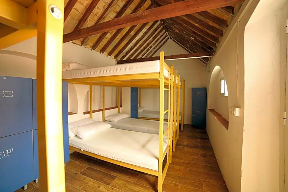 Wake up in Tarifa Hostel & Restaurant Lounge