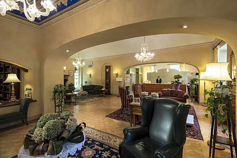 Posta Donini-Historic Hotel