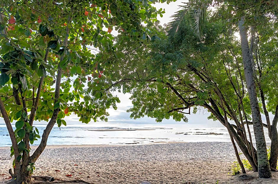 Colibri Beach Villas