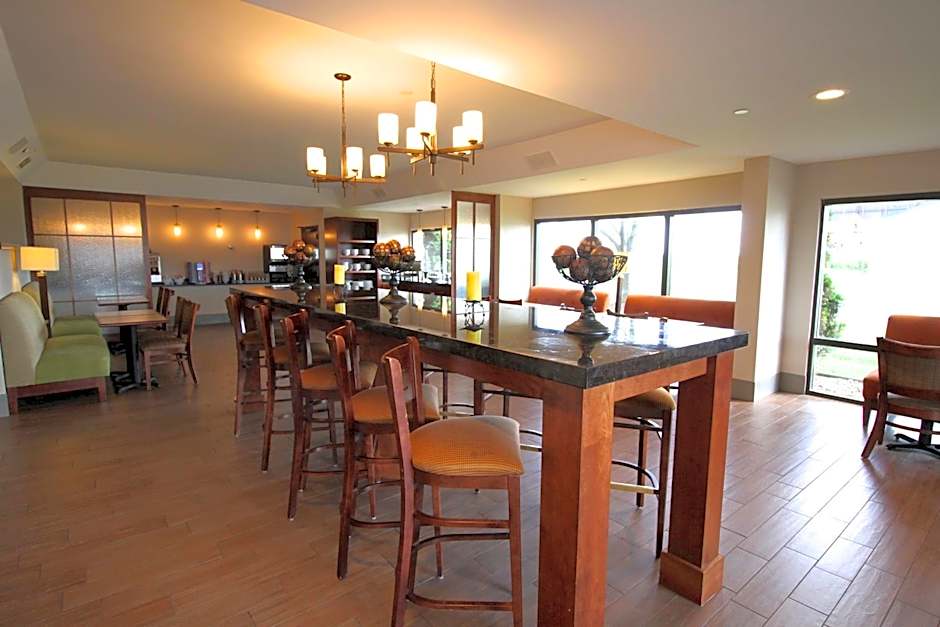 Country Inn & Suites by Radisson, Sandusky South, OH