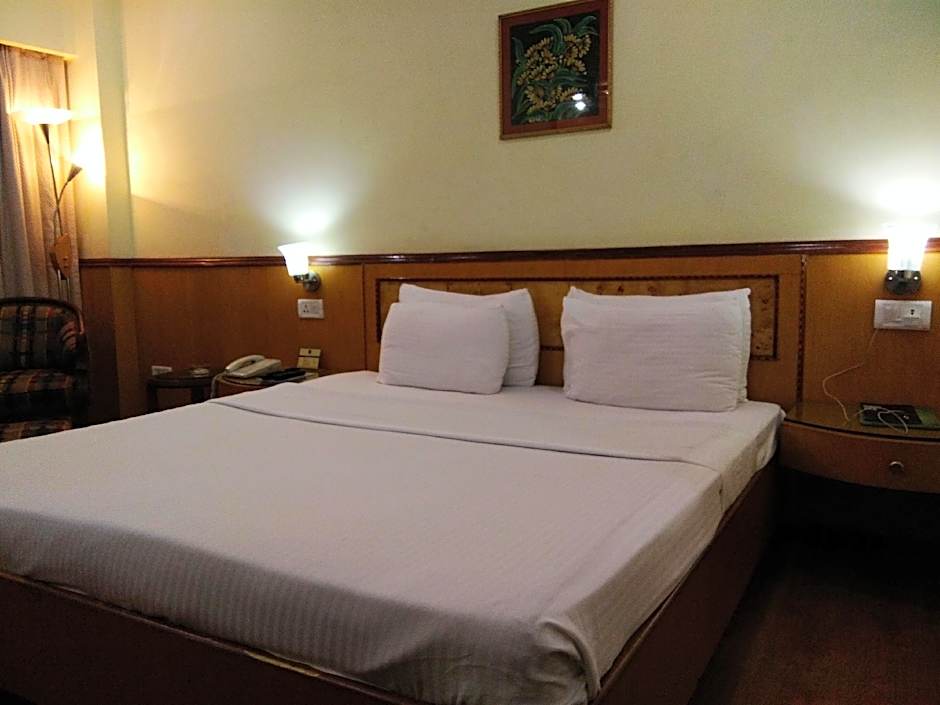 Empires Hotel