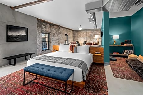 Wasatch Studio Suite (1 King Bed)
