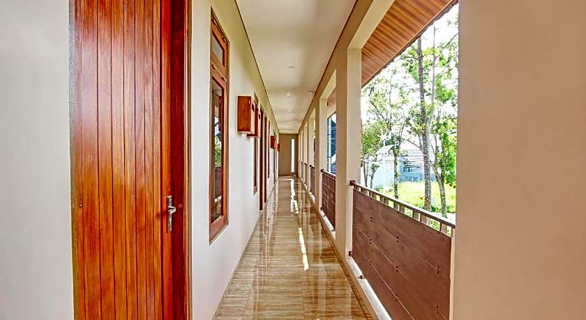 OYO Life 93497 Griya Kost Rr