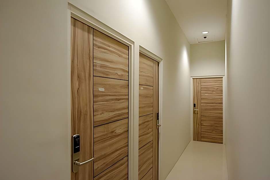 RedDoorz @ Jalan Kartini Semarang