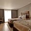 HS HOTSSON Hotel Silao
