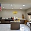 Days Inn & Suites by Wyndham Airport Albuquerque