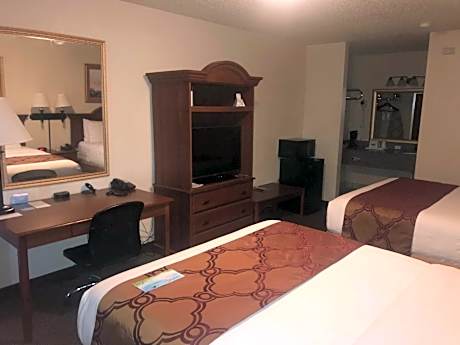 Queen Room with Two Queen Beds - Non-Smoking