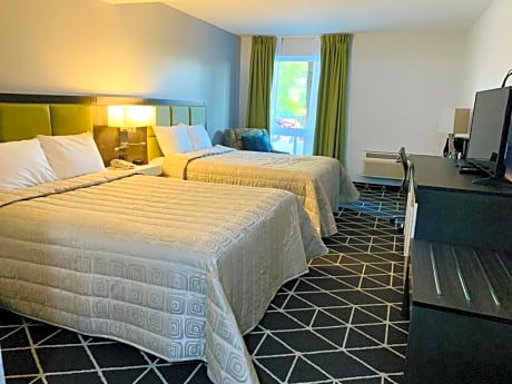 Luxury Queen Room with 2 Queen Beds