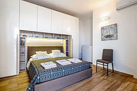 Deluxe Double Room with Extra Bed