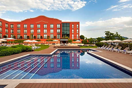 Dolce by Wyndham Barcelona Resort