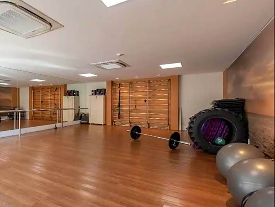 Excelente Apto ao Lado do Hospital Albert Einstein Faculdade de Medicina Einstein e Estádio Morumbi com Garagem