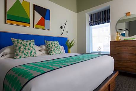 Queen Room - Disability Access