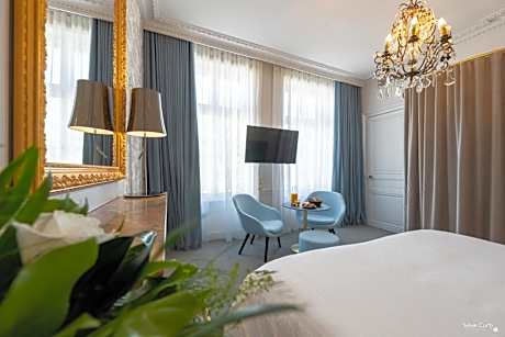 Prestige Room
