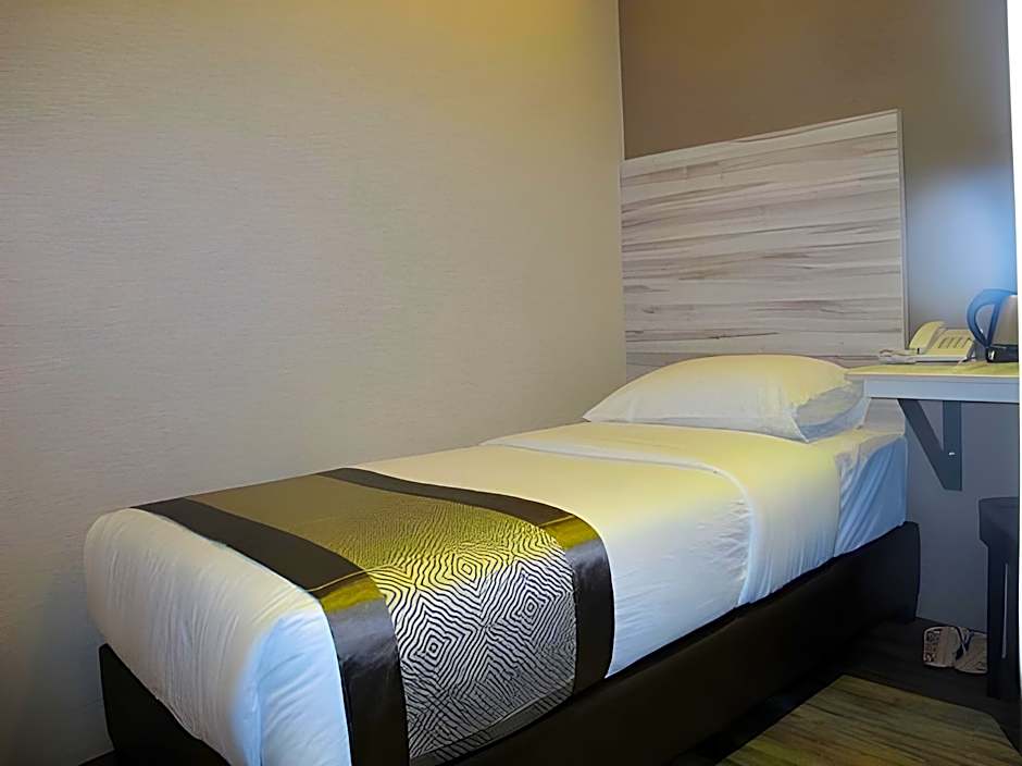 Hotel Austin Paradise