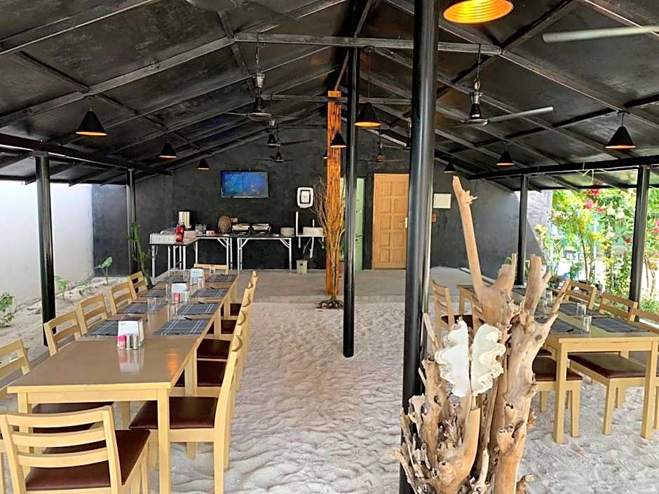 Turtle Maldives - Your Gateway to the Beach & Marine Adventures Await!