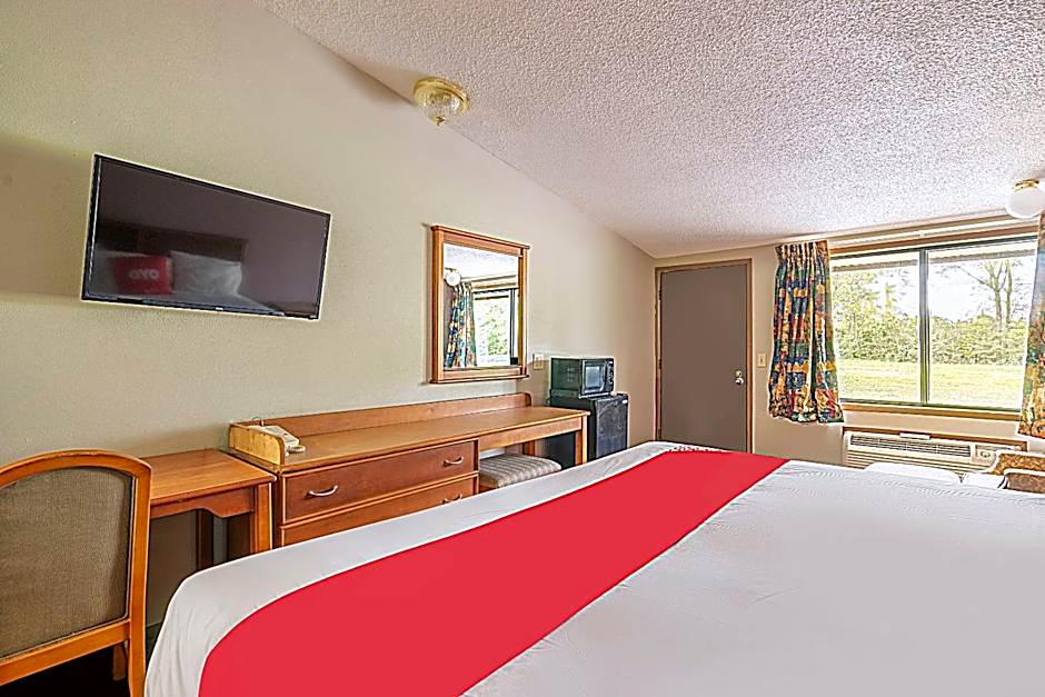 OYO Hotel Daleville AL Hwy 84