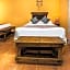 Casa Aluxes Hotel