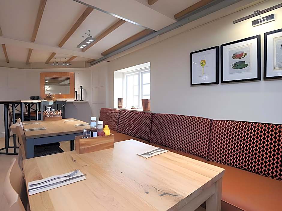 Leasowe Castle Hotel