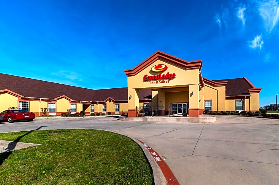 Econo Lodge Inn & Suites