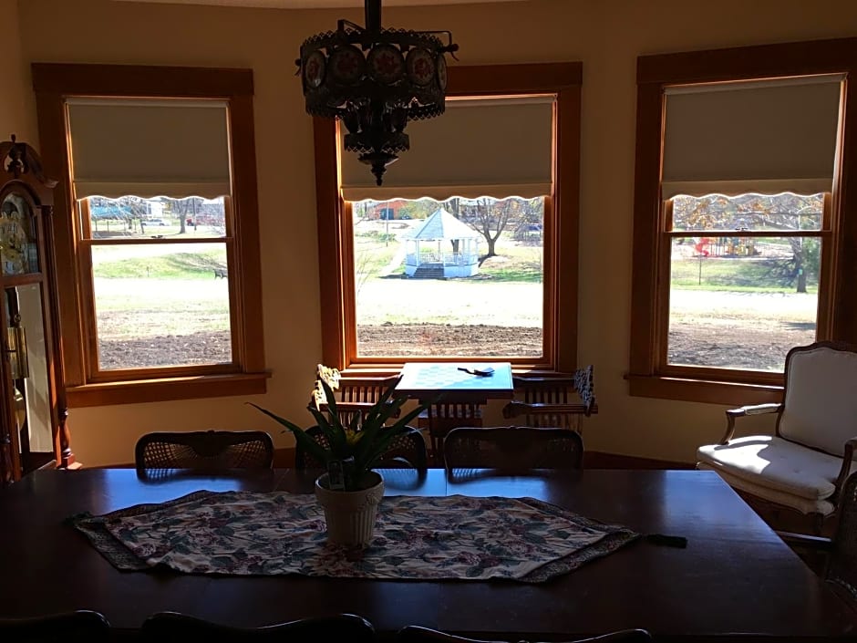 Attwood House Bed and Breakfast near Manhattan, KS