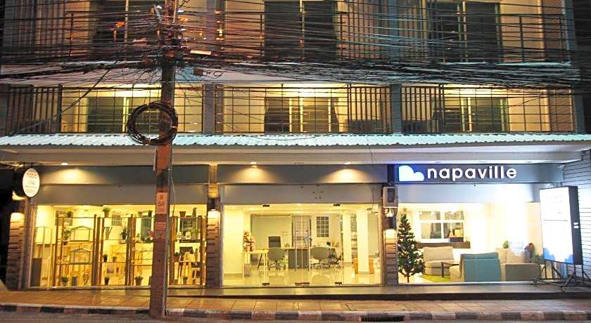 Napaville Huai Khwang Hostel