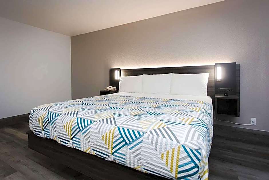 Studio 6 Houston TX Medical Center NRG Stadium