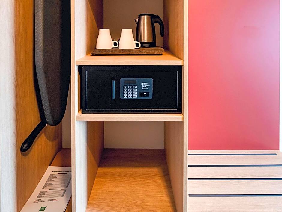 ibis Styles Charleroi Airport Aero 44