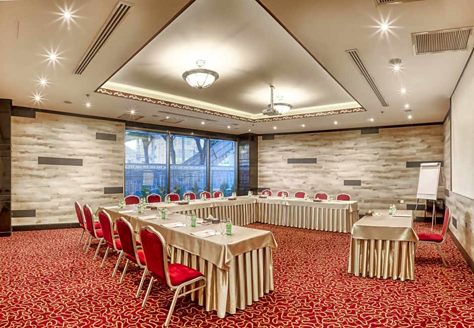 Geneva Hotel